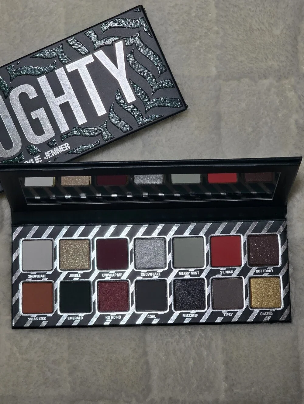 KYLIE COSMETICS DISCONTINUED CHRISTMAS COLLECTION EYESHADOW PALETTE—NAUGHTY—NIB